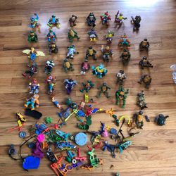 Vintage teenage mutant ninja turtle. Teenage mutant ninja turtle. TMNT. Vintage TMNT. Vintage toy. Vintage action figures. Action figures. Collectibl