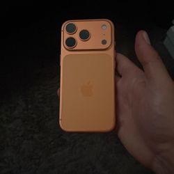 iPhone 17 Pro cosmic Orange 🍊
