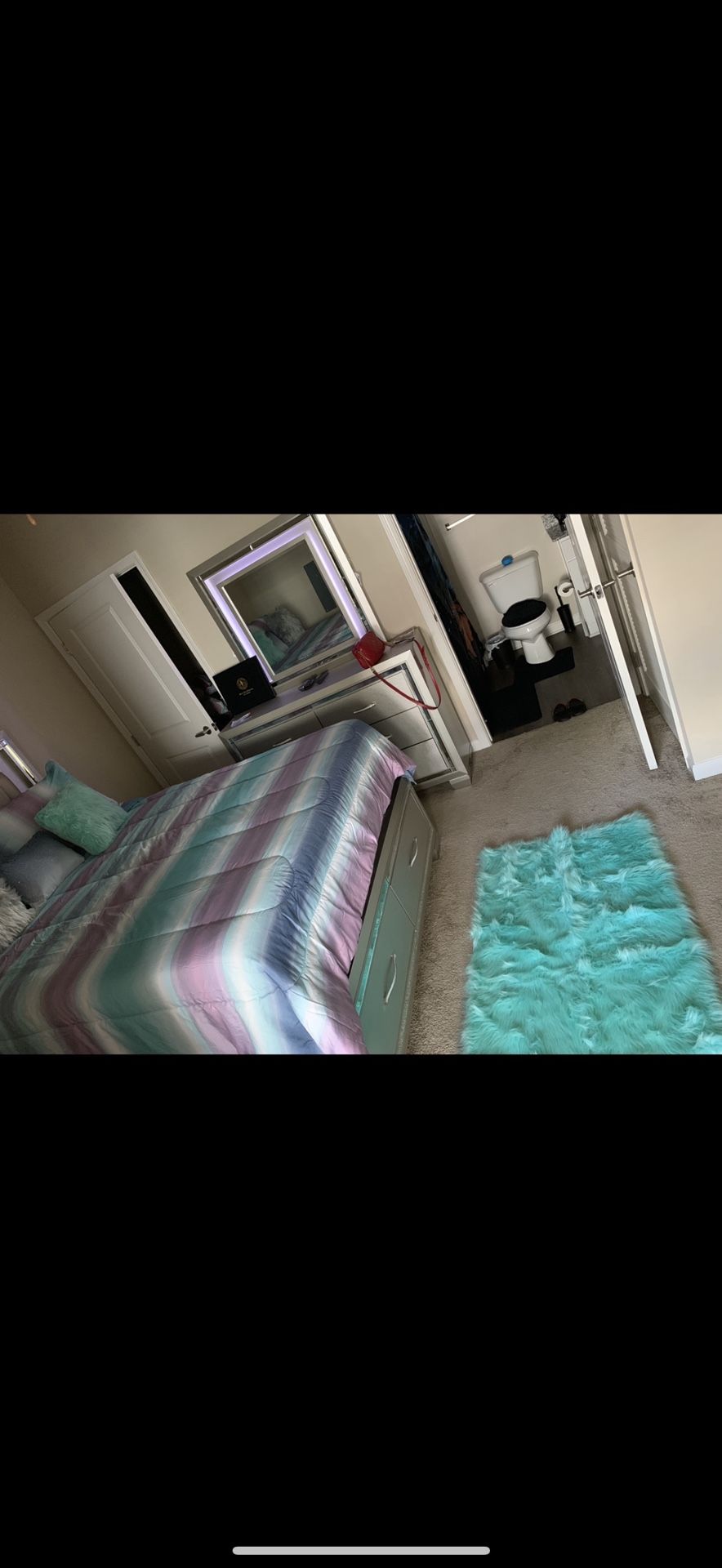 Queen Bedroom Set