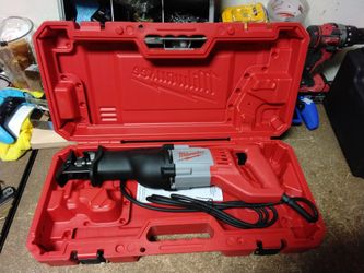 Milwaukee Corded Reciprocating Saw with Case 6519-30