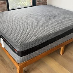 Layla Hybrid Queen Flippable Mattress
