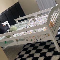 White Wooden Twin Size Bed With Mattress 