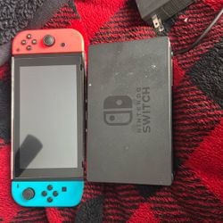 Nintendo Switch 