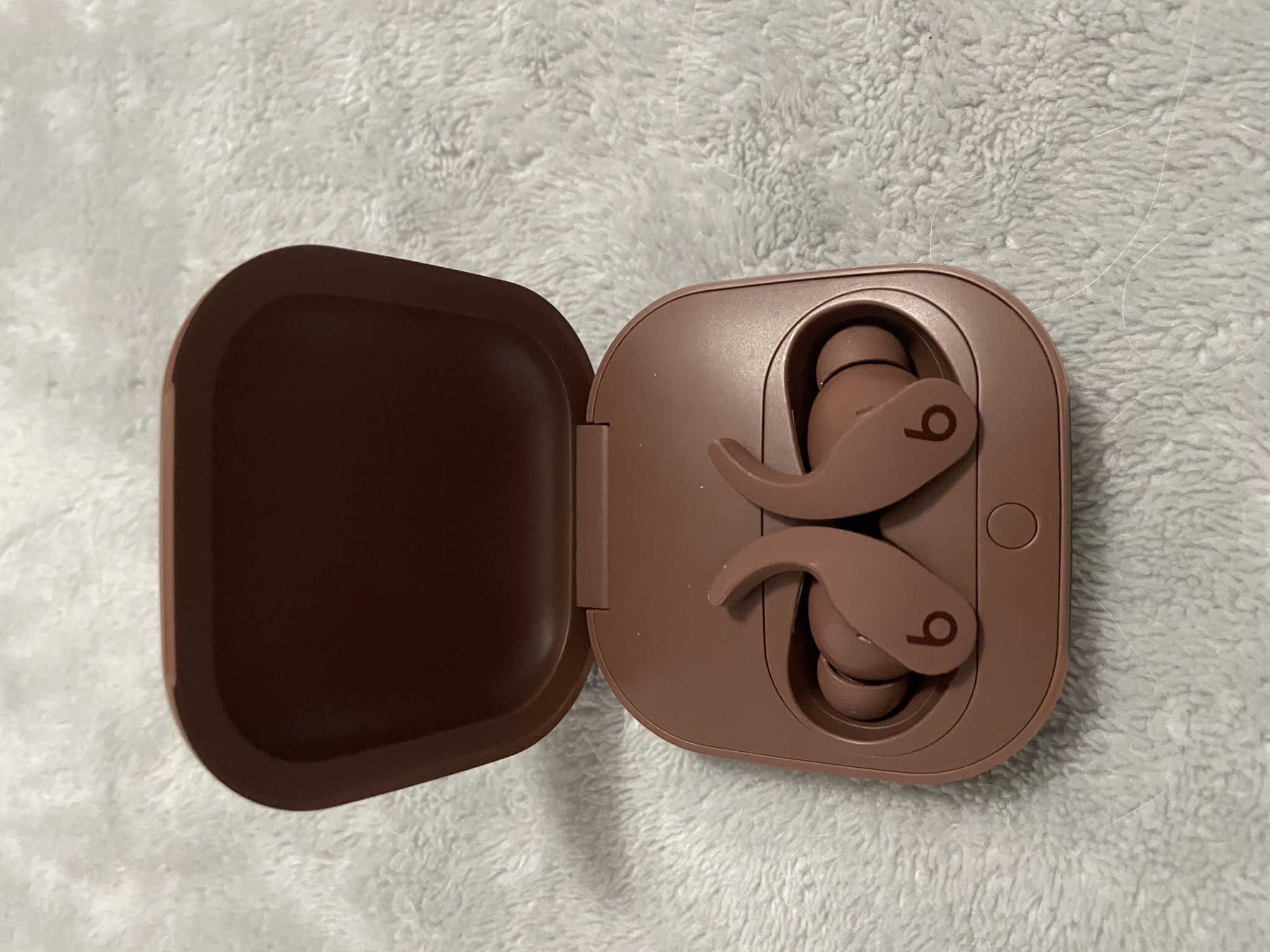 BeatsFitPro Beatsxkim Wireless Earbuds