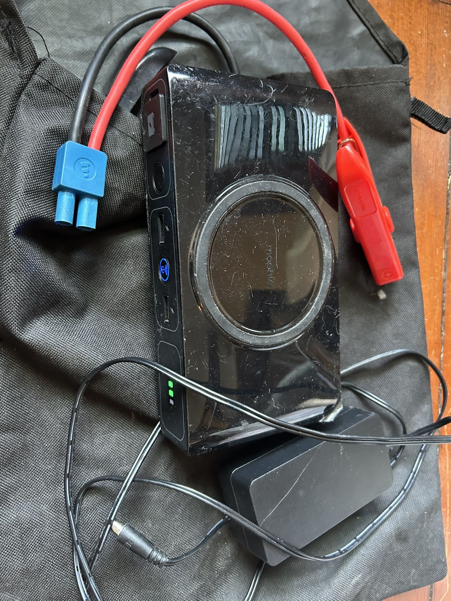 Mophie Powerstation Go Wireless Portable Jump Starter w/ AC – Used