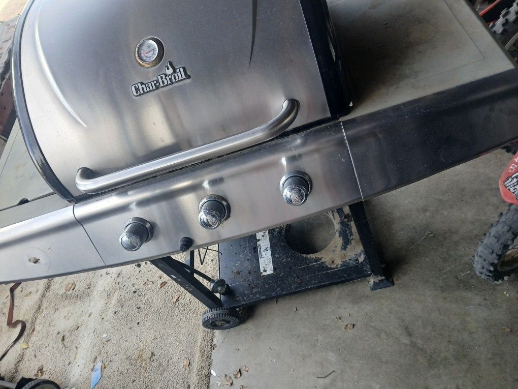 3 Burnder BBQ
