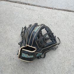 Wilson Baseball Glove 