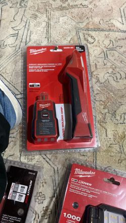 Milwaukee Circuit Breaker Finder With Led