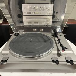 Turntable Record Player 