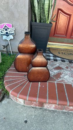 Decorations 
