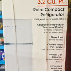 Retro 3.2 Cu Mini Fridge 