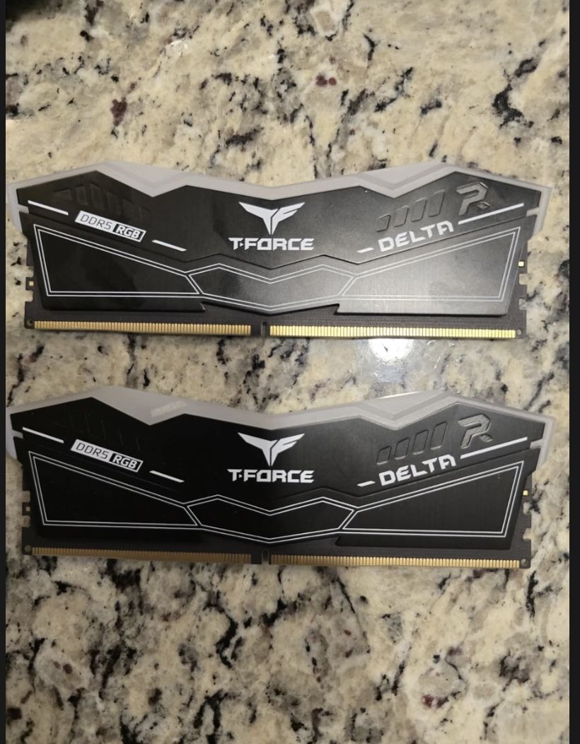 TEAMGROUP T-Force Delta RGB DDR5 32GB RAM