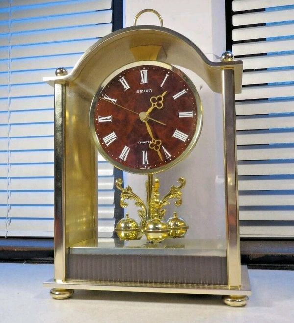 Seiko Desk Clock Gold Ayresmarcus
