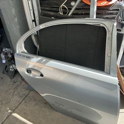 2023 - 2025 MERCEDES C43 AMG - REAR PASSENGER SIDE DOOR OEM