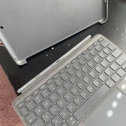 LogiTech Combo Touch Keyboard 