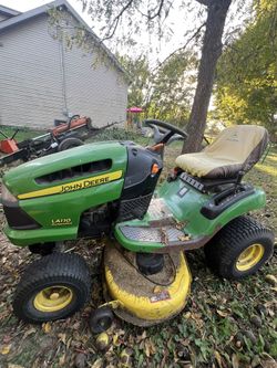 John Deer Tractor Mower
