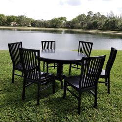 Black Pedestal Table With 6 Chairs
