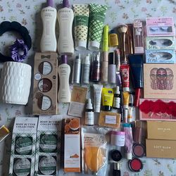 Makeup bundle