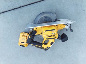 DeWalt cordless circular saw