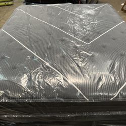 Beautyrest Black C-Class Medium Pillow Top