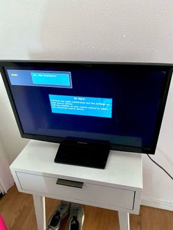 Samsung UN24H4000AF 24-inch 720p LED HDTV (no remote) (AVAILABLE)
