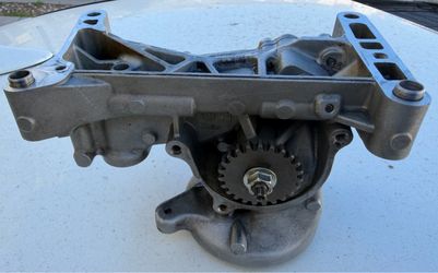 2018 Infiniti Q50 3.0t oem oil pump