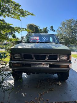 1994 Nissan D21 Hardbody 4x4 5spd