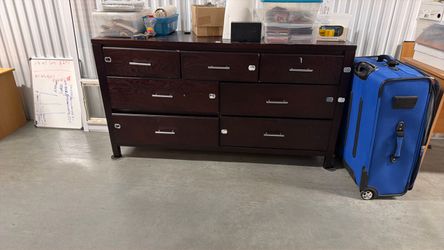 FREE MUST BE PICKED UP SATURDAY FREE FREE FREE