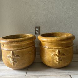 Flower pots