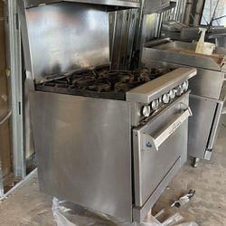 Commercial Sized Stove Top With Oven