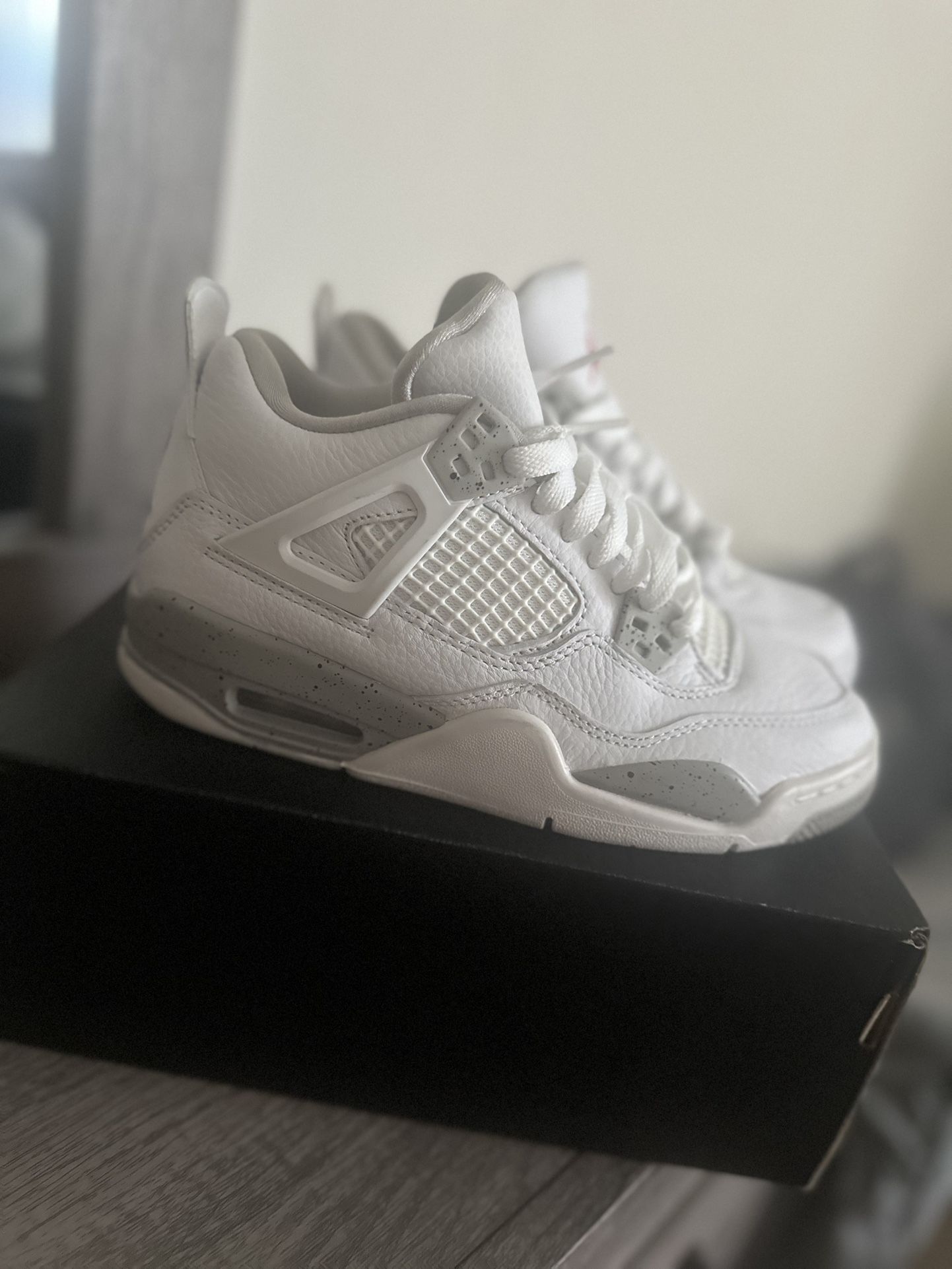 Air Jordan Retro GS 'White Oreo' Size In Big Kid