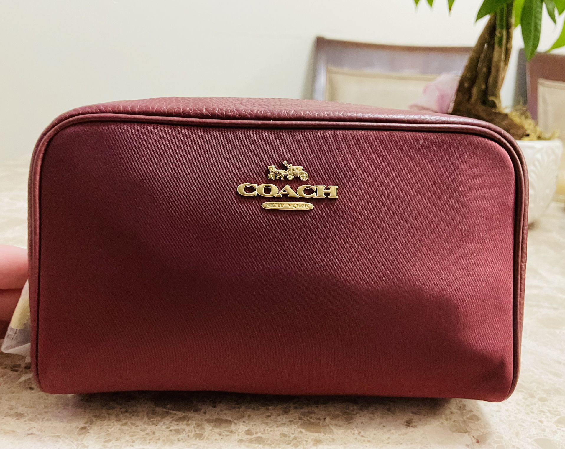 COACH New York Ellis Nylon Cosmetic Case Wine - Style C9956 - ✨Brand New W/ Tags And Original Packing✨