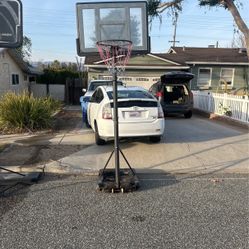 Basketball Hoop 