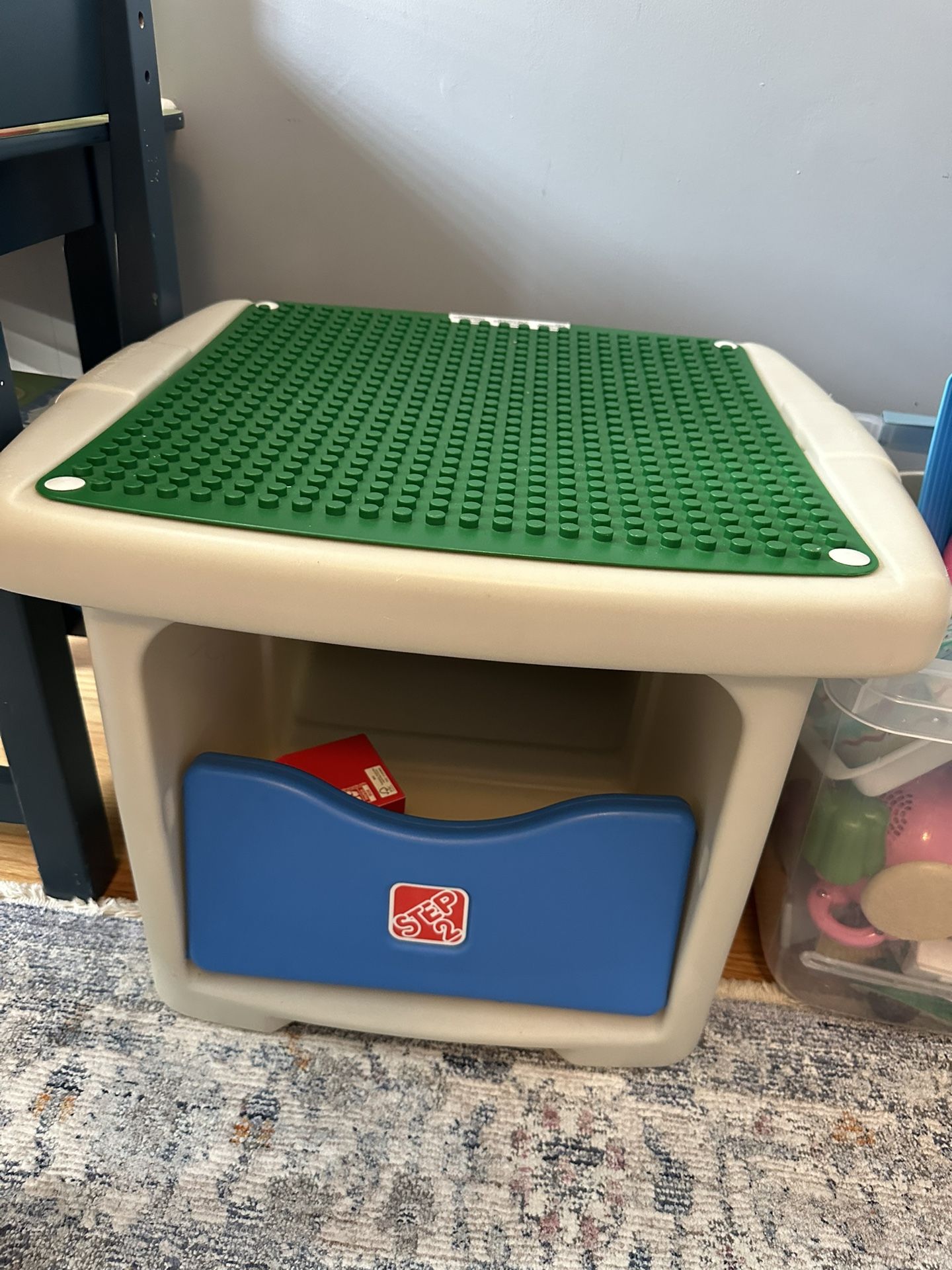 Duplo Building Table