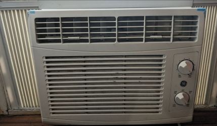 GE Mechanical Window Air Conditioner