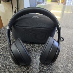 Beats Solo 4