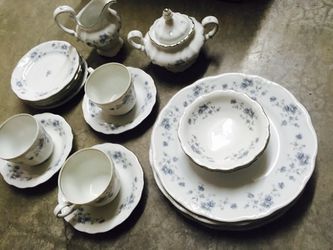 Haviland Limoges Johannesburg dishes blue & white creamer sugar plates cups berry bowls salad plates