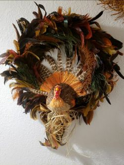 TURKEY! Brand new Thanks giving decor! Real feather! Lot of details!