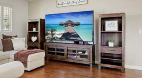 Entertainment center