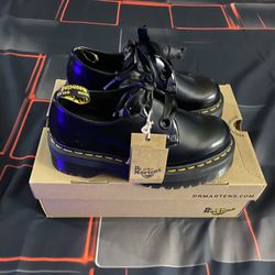 Brand New In Box.Pair Of Dr.Martens Women Shoes .Size 7