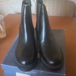 New Black Boots Memory Foam Size 10