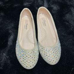 Forever Comfort Sparkly Flats