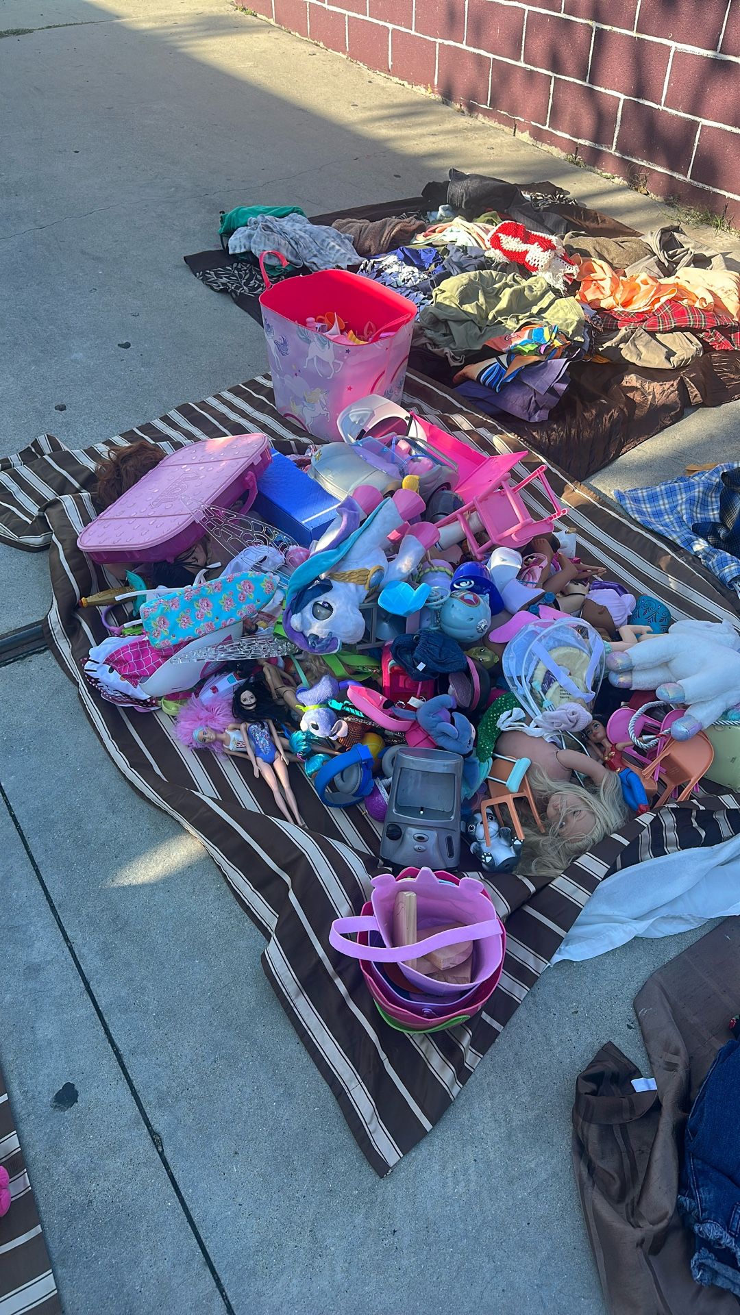 LABOR DAY YARD SALE!!!