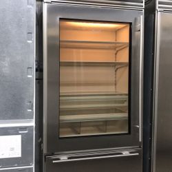 Sub Zero 36” Wide Built In Glass View Bottom Freezer Refrigerator 