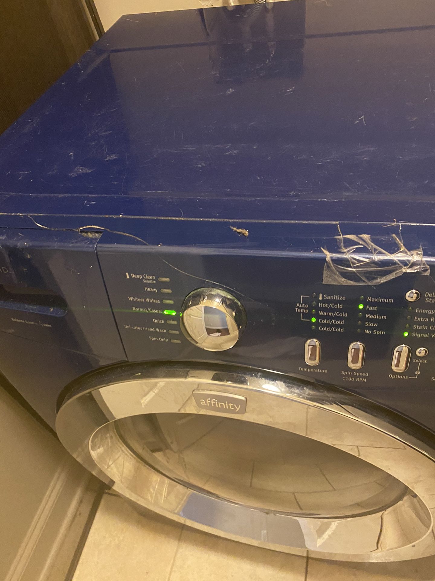 Frigidaire Affinity Front load Washer and Dryer for Sale in Cumming, GA