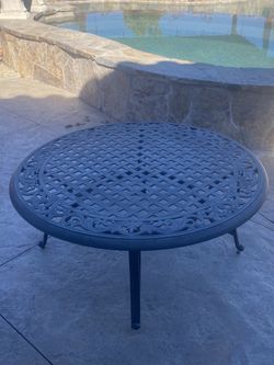 Hampton Bay, outdoor coffee table 42”, light weight