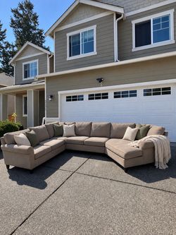 Large Tan/Beige Sectional Couch