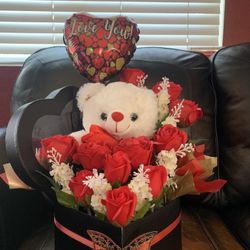 Valentine’s Day Arrangements 