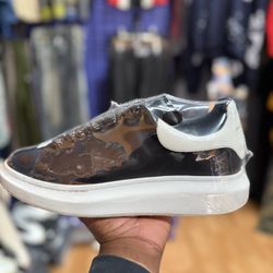 Alexander McQueen Oversized “Black White”