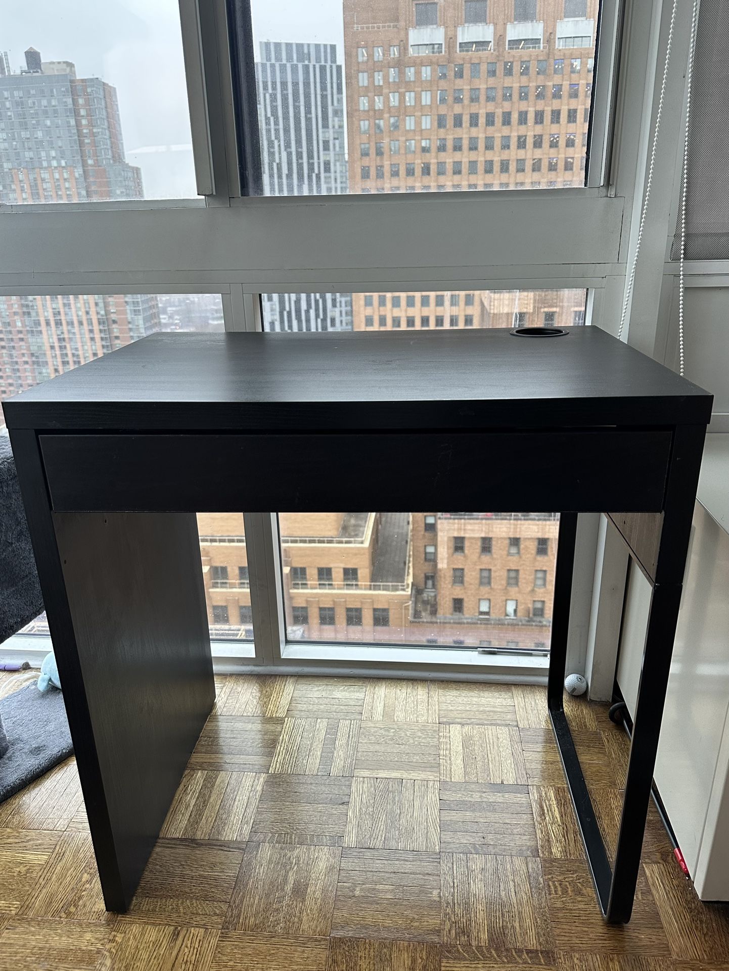 IKEA Micke Desk